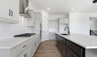 1599 Grayhawk Dr, Basehor, KS 66007