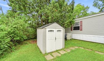 42 Sparrow Dr, Augusta, ME 04330