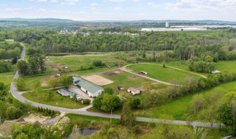 802 QUEEN ANN Rd, Amsterdam, NY 12010