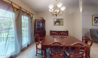 1647 Saint Francis Ln, Altoona, PA 16602