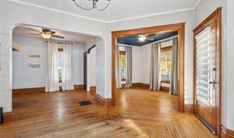 218 N Huber St, Anamosa, IA 52205