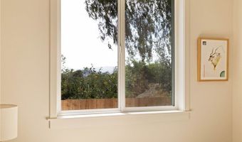 3926 Sunset Dr, Los Angeles, CA 90027