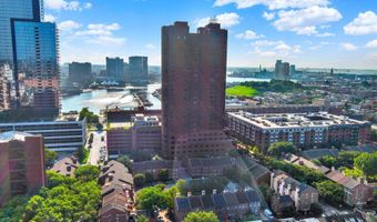 131 W BARRE St W, Baltimore, MD 21201