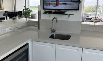 9350 W Bay Harbor Dr 5C, Bay Harbor Islands, FL 33154