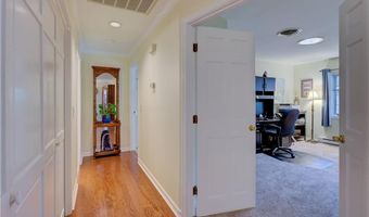 123 Pine Glen Dr, East Greenwich, RI 02818