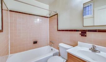 7814 TILBURY St #17, Bethesda, MD 20814