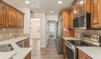 1892 N Golden Delicious Dr, Apple Valley, UT 84737