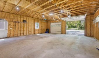 164 7th St, Bangor, ME 04401