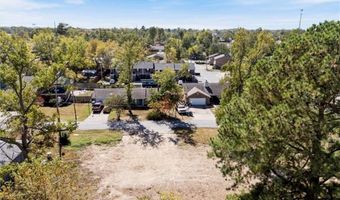 802 NW 13th St, Bentonville, AR 72712