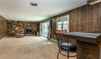 9 Delno Dr, Danbury, CT 06811