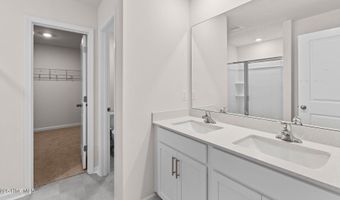 1029 Queensland Ln, Ayden, NC 28513