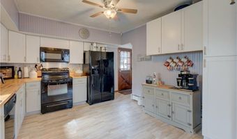 300 Northup St, Cranston, RI 02905