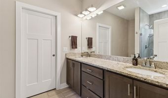 24261 Trail Ridge Ct, Adel, IA 50003