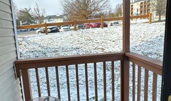 2 FALLEN TREE Ct C, Baltimore, MD 21227