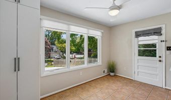 3831 N VERNON St N, Arlington, VA 22207