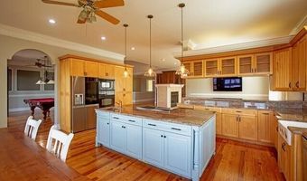 1392 Eden Rd, Awendaw, SC 29429