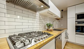 3532 Meadow Grove Trl, Ann Arbor, MI 48108