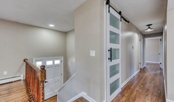 825 Old Hartford Rd, Colchester, CT 06415