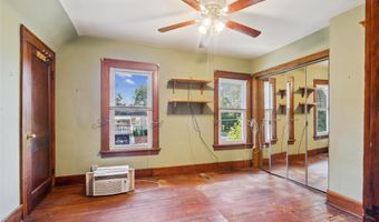 205 S Garnavillo St, Anamosa, IA 52205