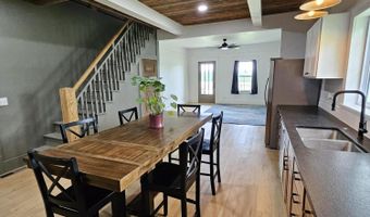 3073 State Highway Ww, Aurora, MO 65605