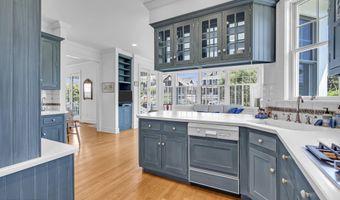 634-640 East Ave, Bay Head, NJ 08742