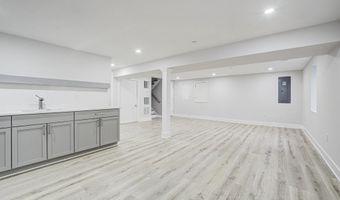 10032 SINNOTT, Bethesda, MD 20817