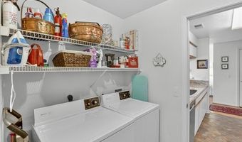 1673 Weatherstone Dr, Ann Arbor, MI 48108