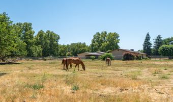 21169 Shelly Ln, Anderson, CA 96007