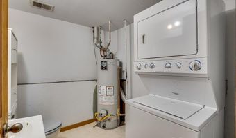 4104 ROGERS Ave, Cheyenne, WY 82009