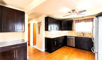 19 Hillside Ave, Newport, RI 02840