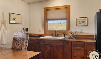 618 Grove Creek Rd, Absarokee, MT 59001