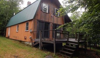 17 W Birch Ln, Beaver Cove, ME 04441