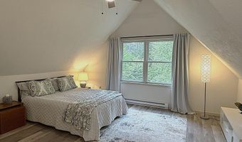 15 Shakespeare Dr, Albrightsville, PA 18210
