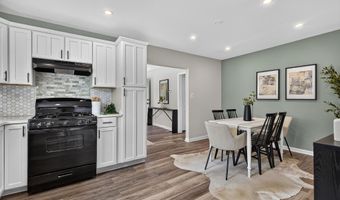 637 MARKET St, Aberdeen, MD 21001