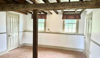 23613 FRONT St, Accomac, VA 23301