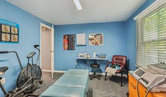 492 N Main St, Barnegat, NJ 08005