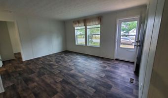 70 Shepherd Dr, Bangor, ME 04401