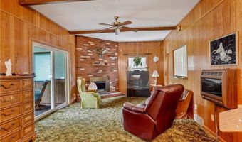 136 N Chillicothe Rd, Aurora, OH 44202
