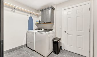 701 SW Maidstone Ave, Bentonville, AR 72712