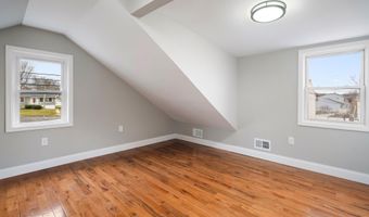 271 Barbara Pl, Aberdeen, NJ 07747