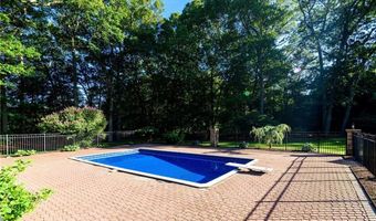 680 Fletcher Rd, North Kingstown, RI 02852
