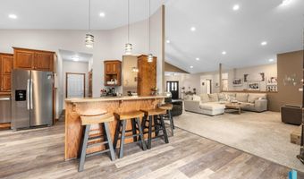 1005 Walnut St, Beresford, SD 57004