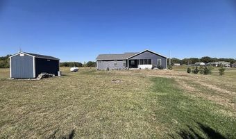 6227 E Sarver Ln, Argenta, IL 62501