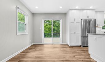 5915 LARPIN Ln, Alexandria, VA 22310