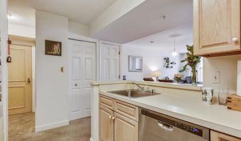 5000 BATTERY Ln 202, Bethesda, MD 20814