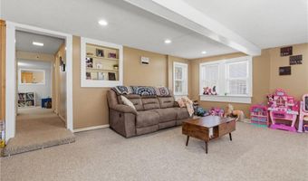 48 Overlea Rd, North Smithfield, RI 02896