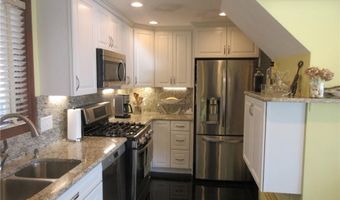 160 Col John Gardner Rd, Narragansett, RI 02882