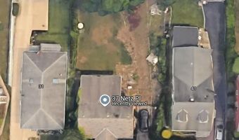 37 Netz Pl, Albertson, NY 11507