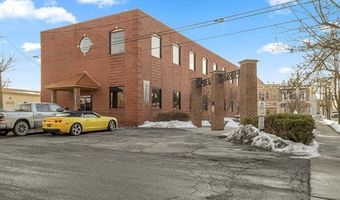 107 S Main St, Almont, MI 48003