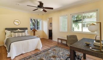 2061 N Roosevelt Ave, Altadena, CA 91001